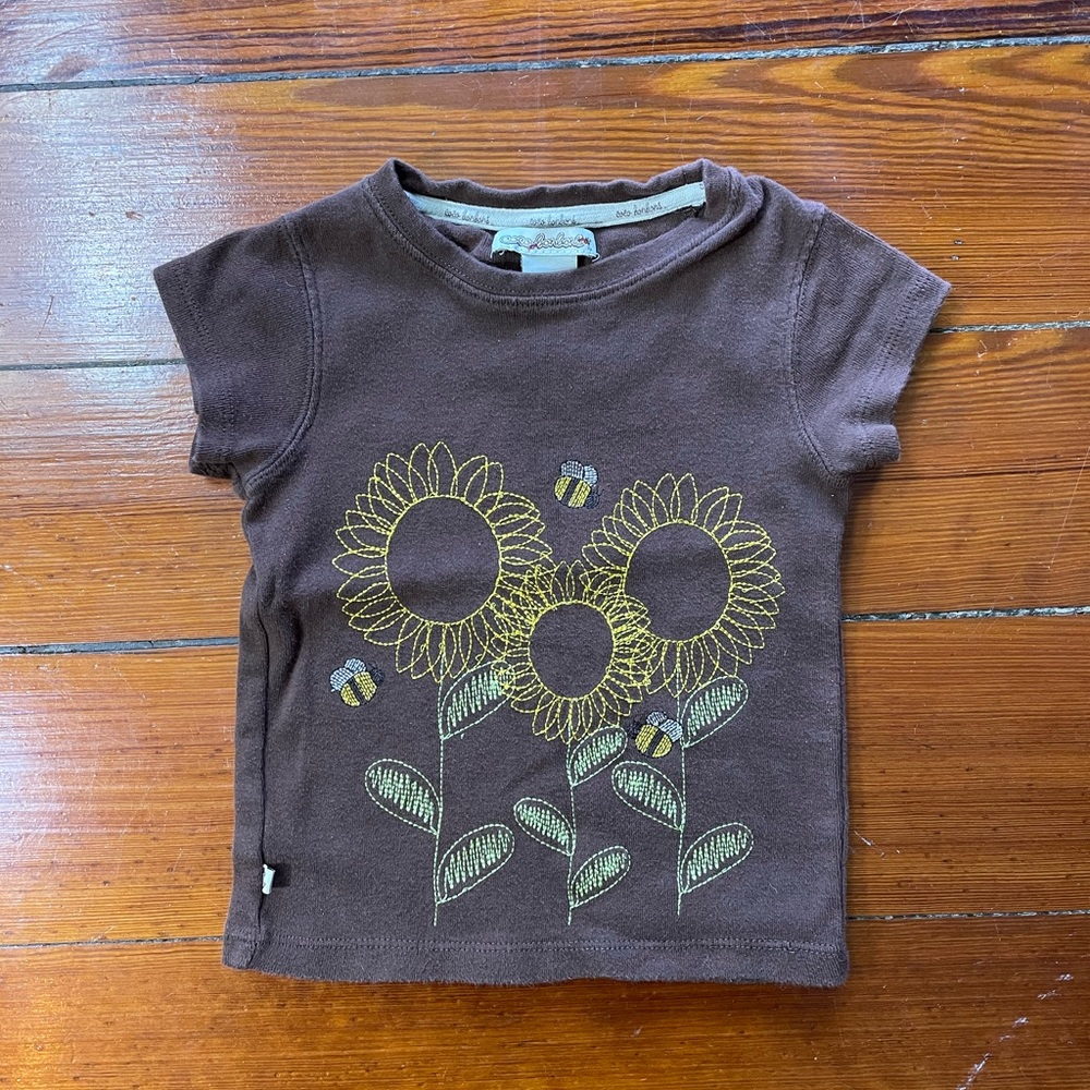 Sunflower & Bee Vintage Embroidered Tee - Size 4T